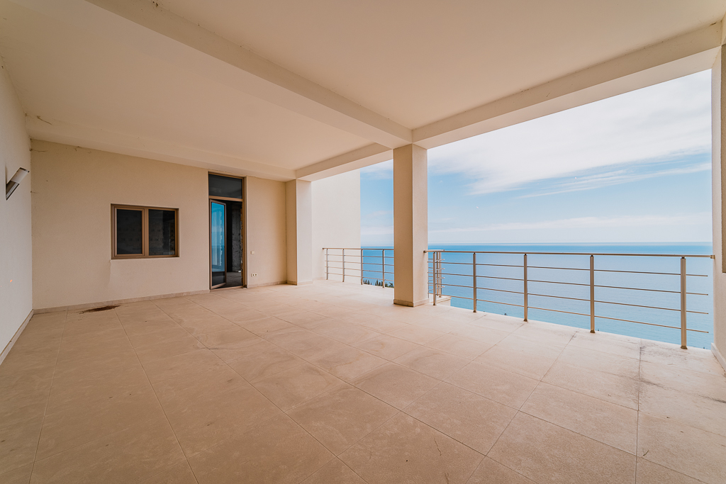 Gurzuf Villas 20220407-128