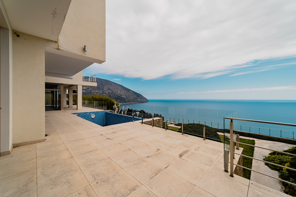 Gurzuf Villas 20220407-142